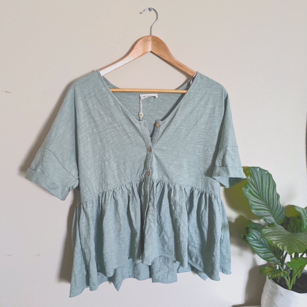 Peplum tee